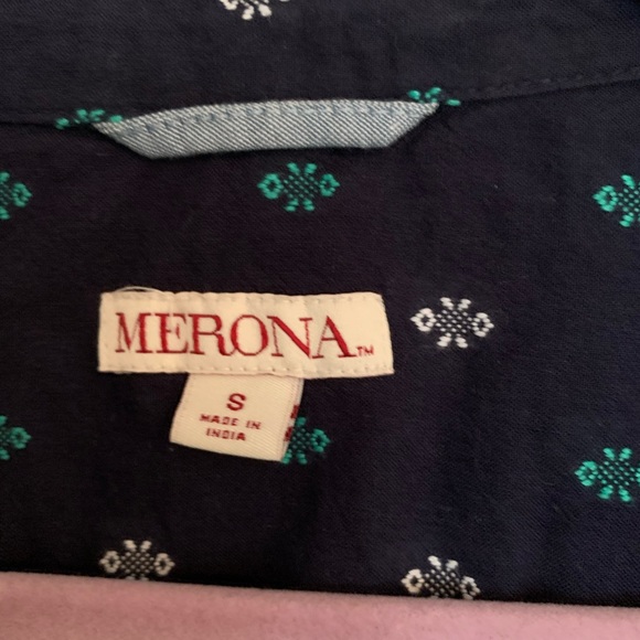 Button-up Patterned Top - Picture 3 of 3